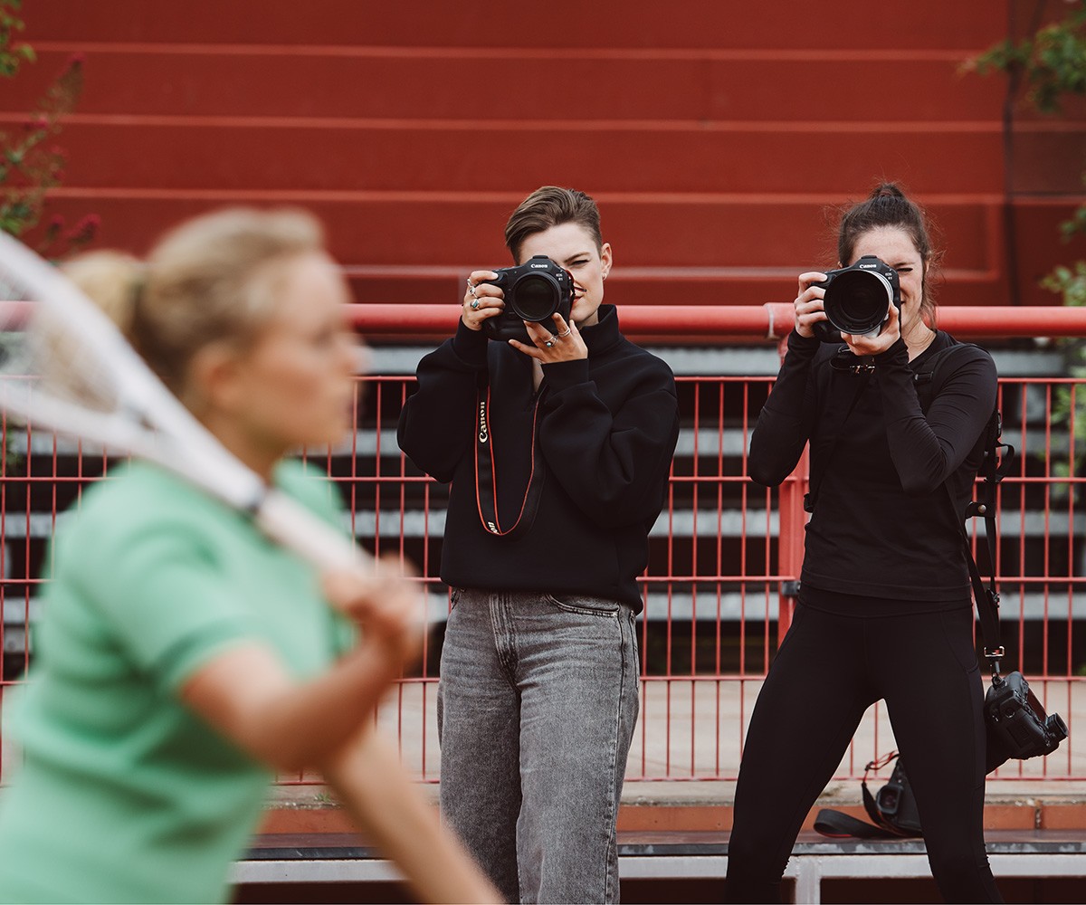Die EOS R1 ist das Flaggschiffmodell für Sport & Action, News und Wildlife-Fotografie.
